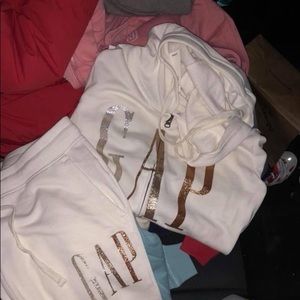 Gap jogger suit